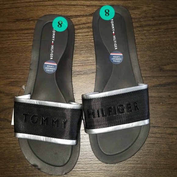 New Tommy Hilfiger Spell Out Slides - Picture 1 of 3
